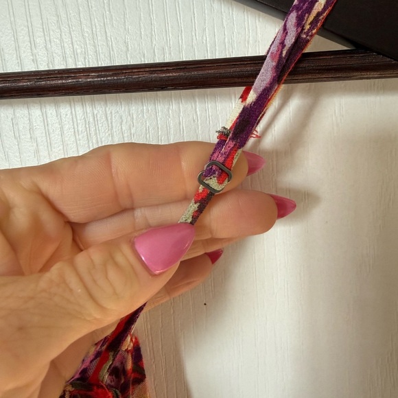 Super cute backless sundress - Picture 6 of 6